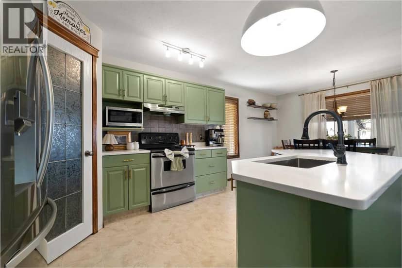 38 Sunrise Road SW, Medicine Hat, photo 5