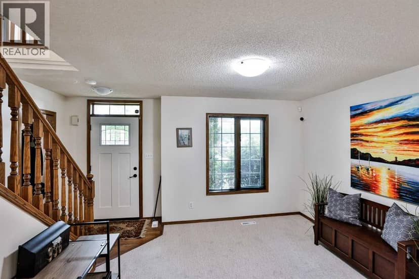 936 13 Street S, Lethbridge, photo 3