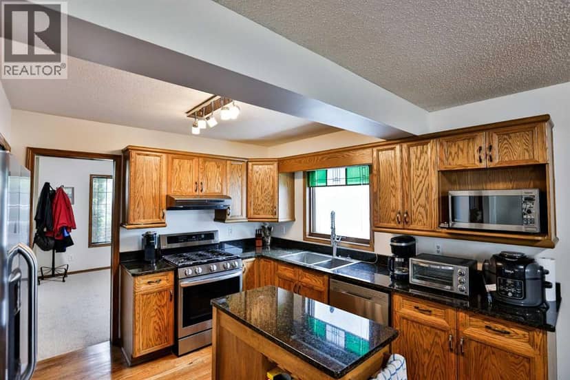 936 13 Street S, Lethbridge, photo 4
