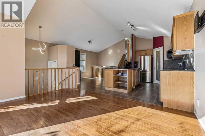 574 Evermeadow Road SW, Calgary, photo 5