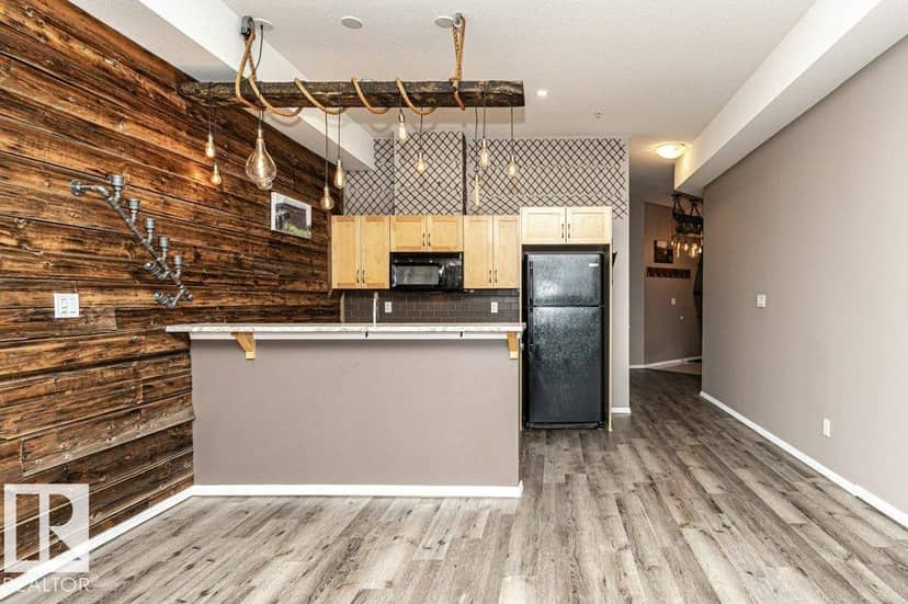 #404 10531 117 ST NW, Edmonton, photo 2