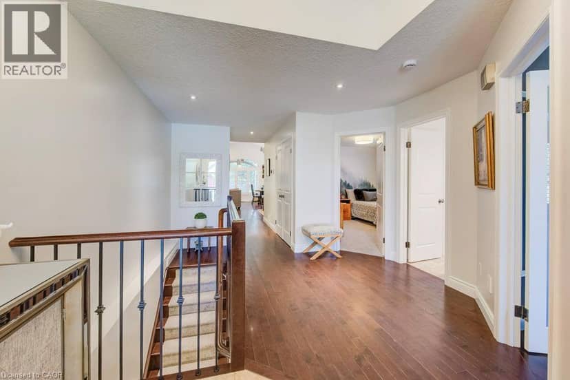 27 CORAL GABLES Crescent, Elmira, photo 7