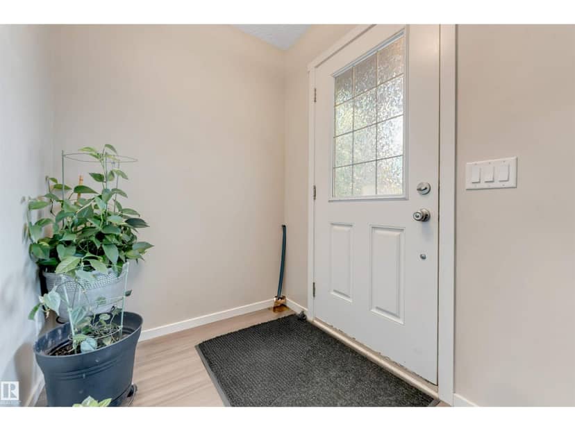 2870 maple WY NW, Edmonton, photo 6