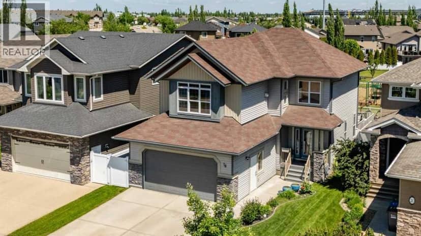 16 Viscount Drive, Red Deer