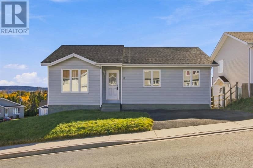 39 Edgecombe Drive, St. John's