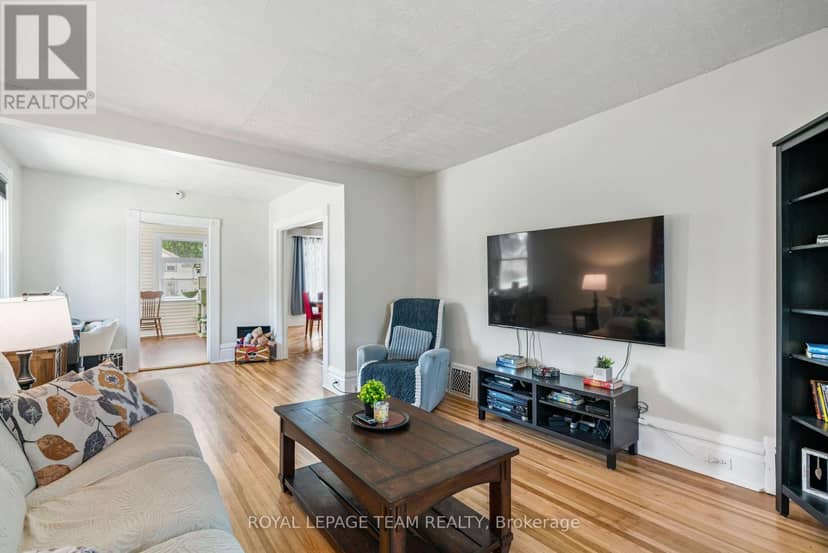 301 Oxford Street E, North Grenville, photo 8
