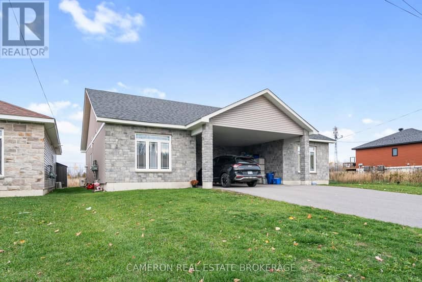 88-88A Mille Roches Road, South Stormont, photo 4