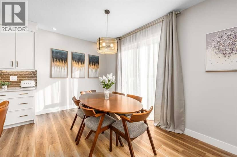 20 Carringham Heights NW, Calgary, photo 3
