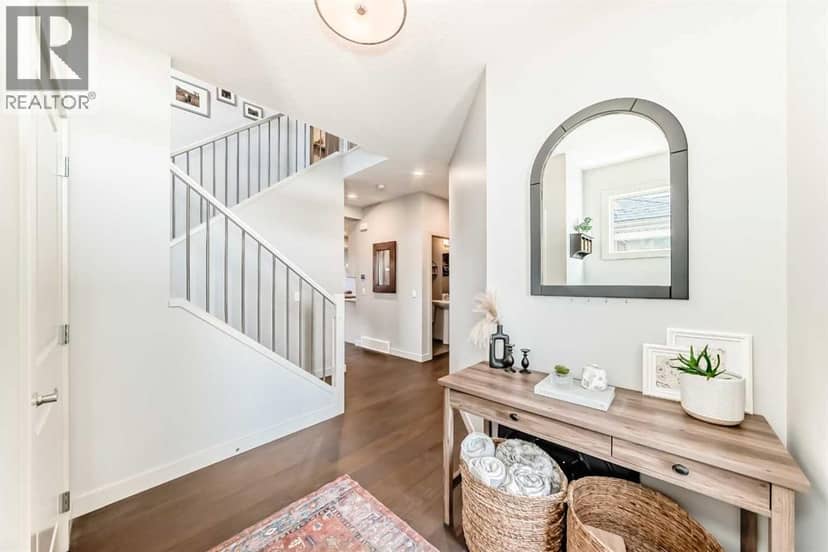 743 Shawnee Drive SW, Calgary, photo 5