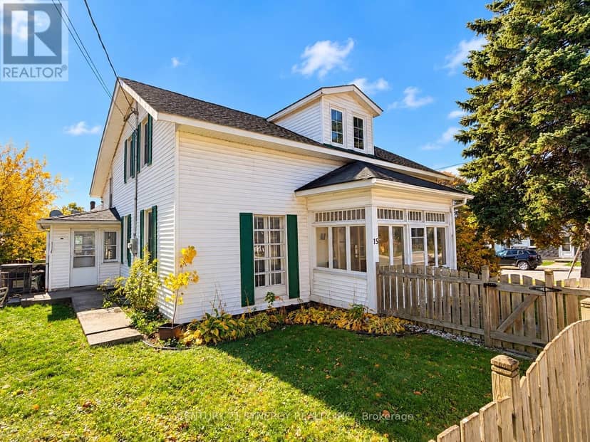 15 Strathcona Street, Smiths Falls, photo 3