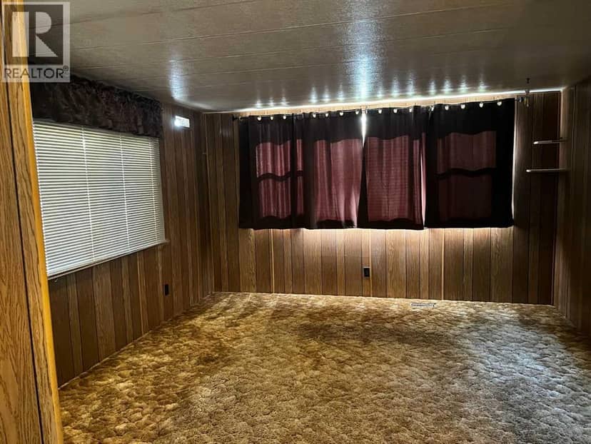 240 2 Avenue W, Hussar, photo 5