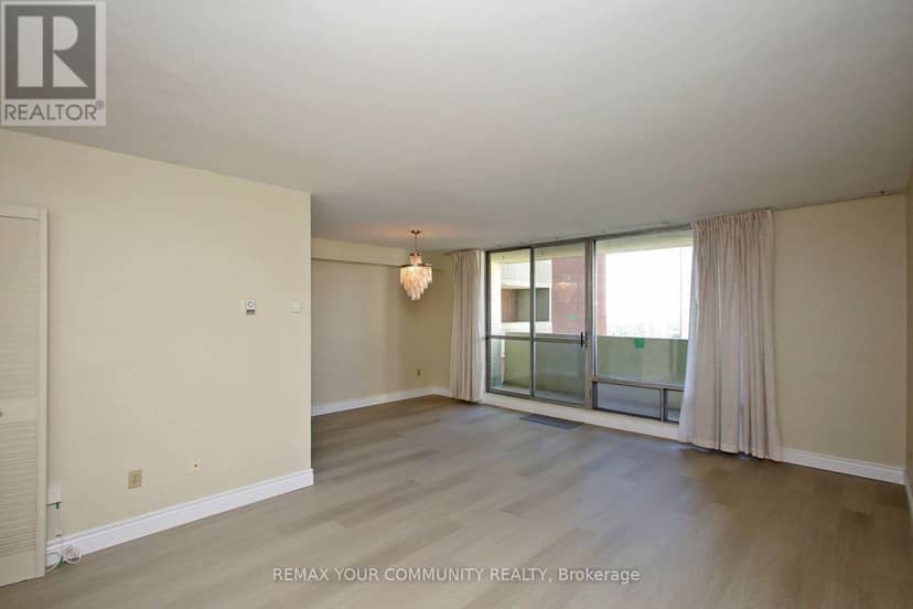2602 - 5 Massey Square, Toronto, photo 5