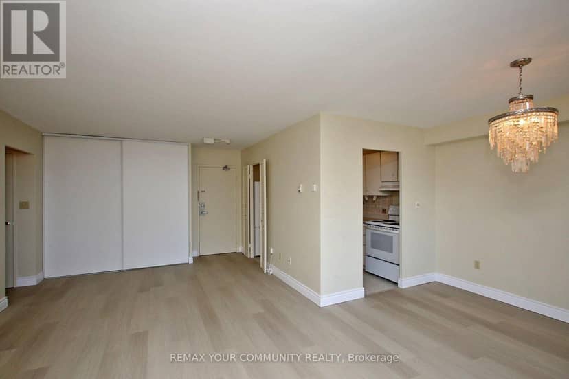 2602 - 5 Massey Square, Toronto, photo 6