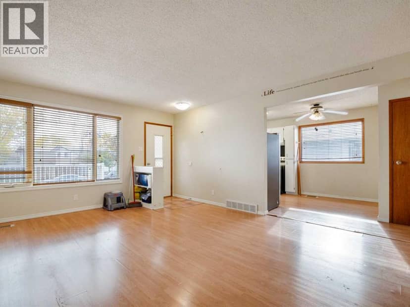 6 Cayuga Crescent W, Lethbridge, photo 4