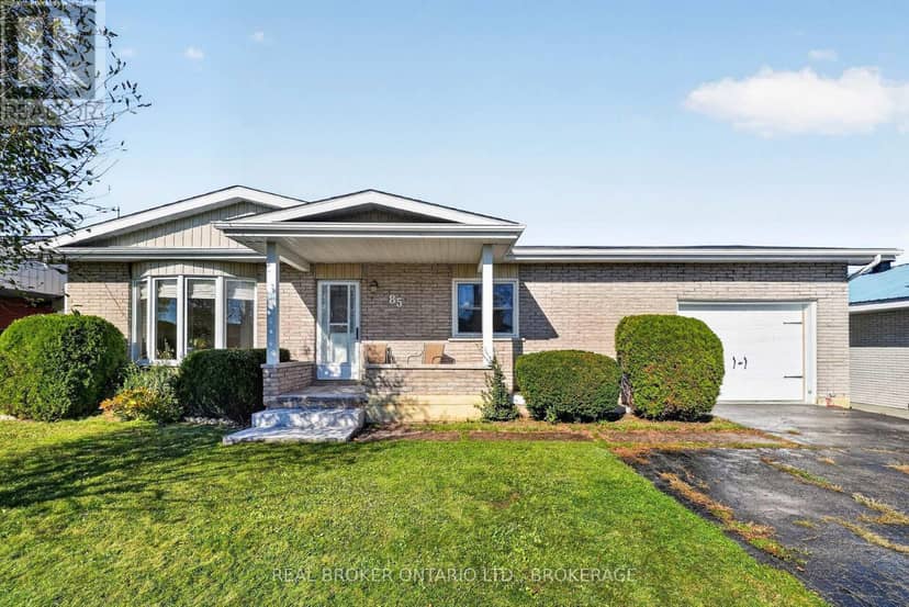 85 Victoria Street W, North Glengarry