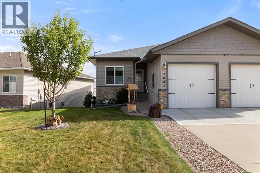 3807 75 Street, Camrose