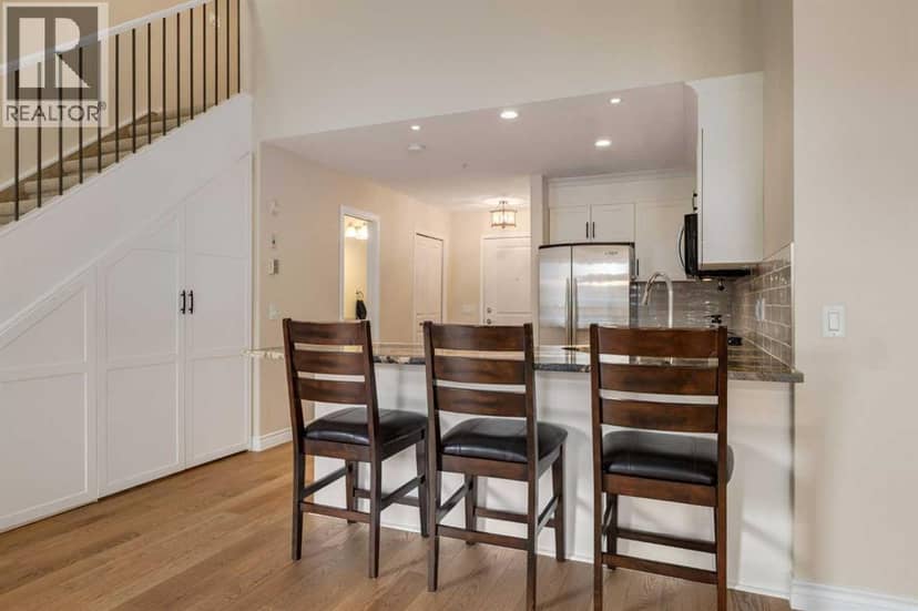 301, 3651 Marda Link SW, Calgary