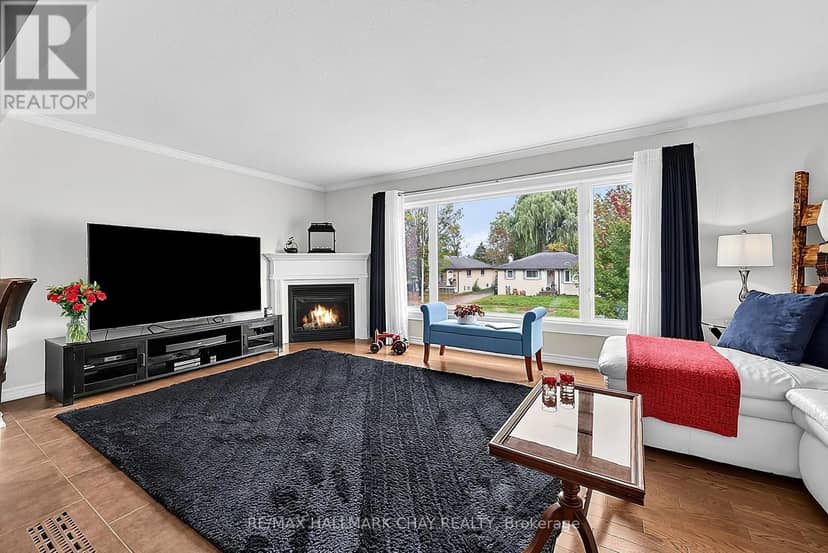 23 Marion Crescent, Barrie, photo 8