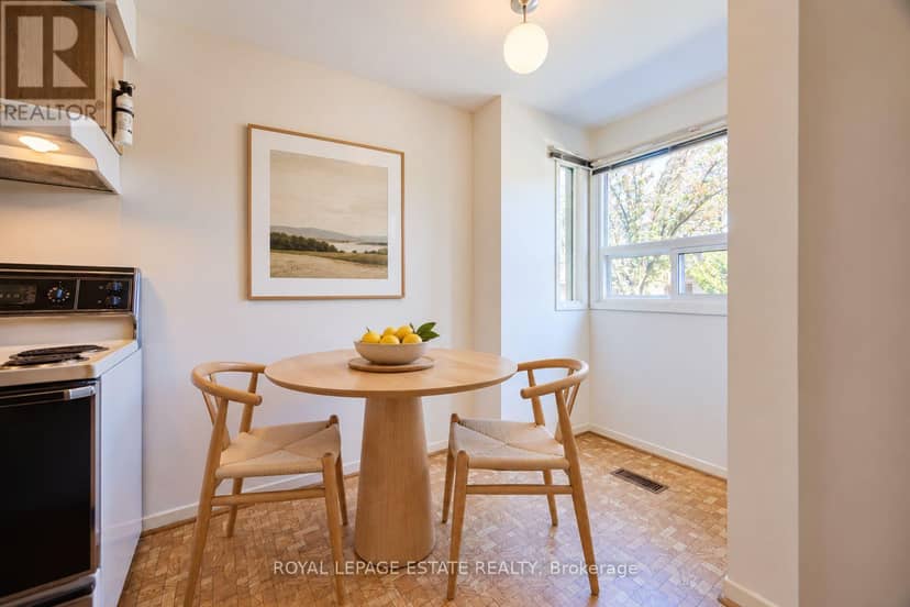 73 Spring Forest Square, Toronto, photo 5