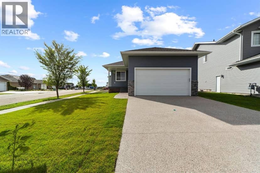 7501 38A Avenue, Camrose