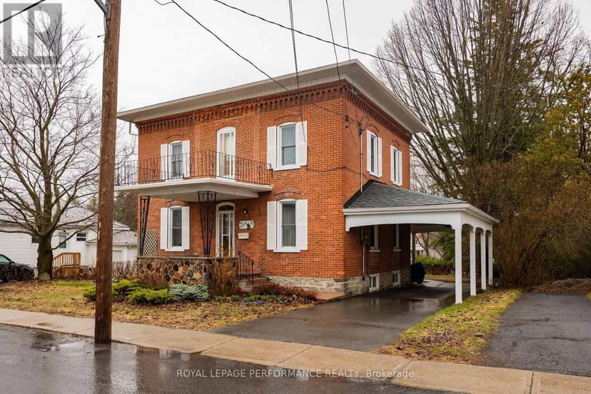 11 Peter Street, North Glengarry, photo 2