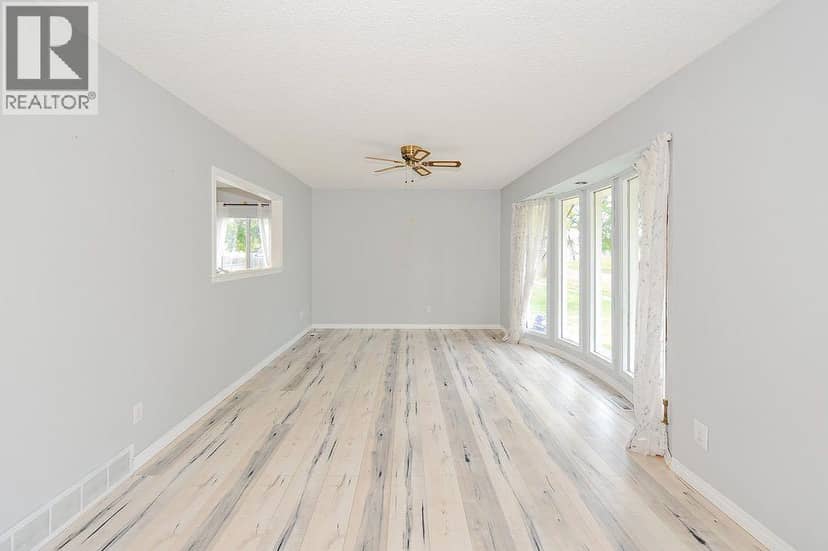 5117 49 Street, Daysland, photo 8