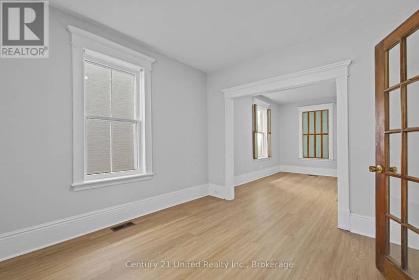436 George Street S, Peterborough, photo 3