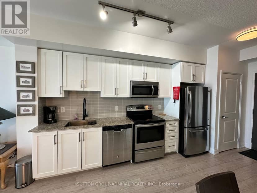 1728 - 7161 Yonge Street, Markham, photo 6