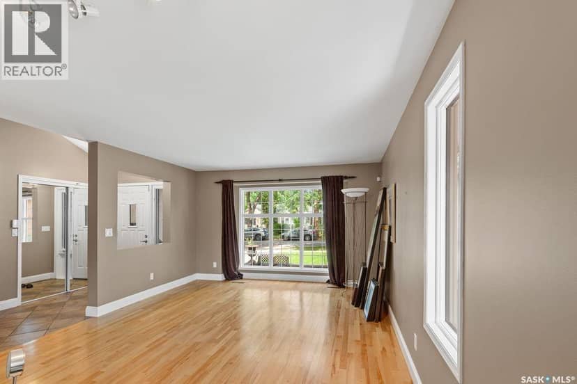1036 Osler STREET, Saskatoon, photo 2