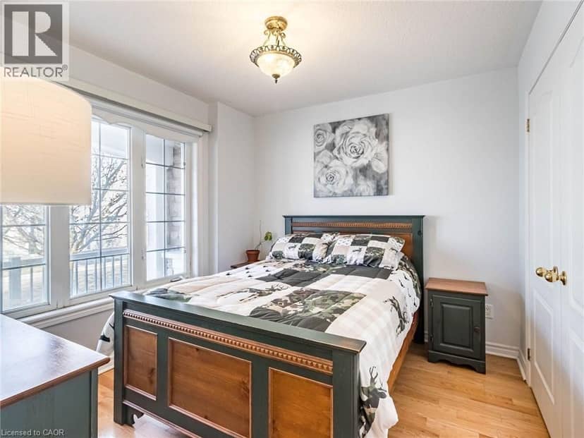 350 LAKEBREEZE Drive Unit# 8, Clarington, photo 5