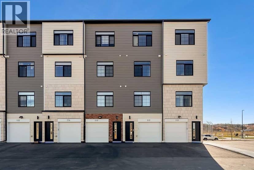 111, 156 Park Street, Cochrane, photo 2