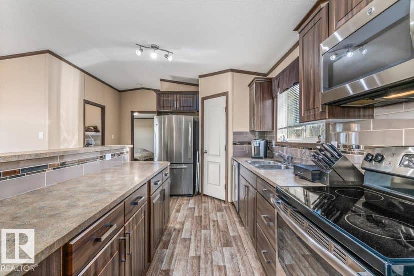 54215 Rge Road 13, Rural Lac Ste. Anne County, photo 2