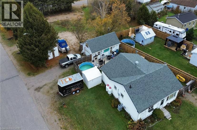 380 LIMIT Street, Massey, photo 5