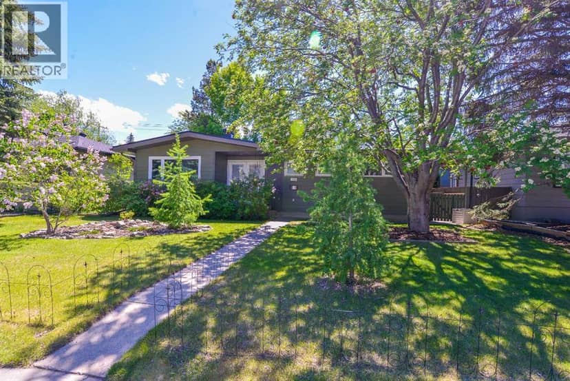 361 Capri Avenue NW, Calgary, photo 2