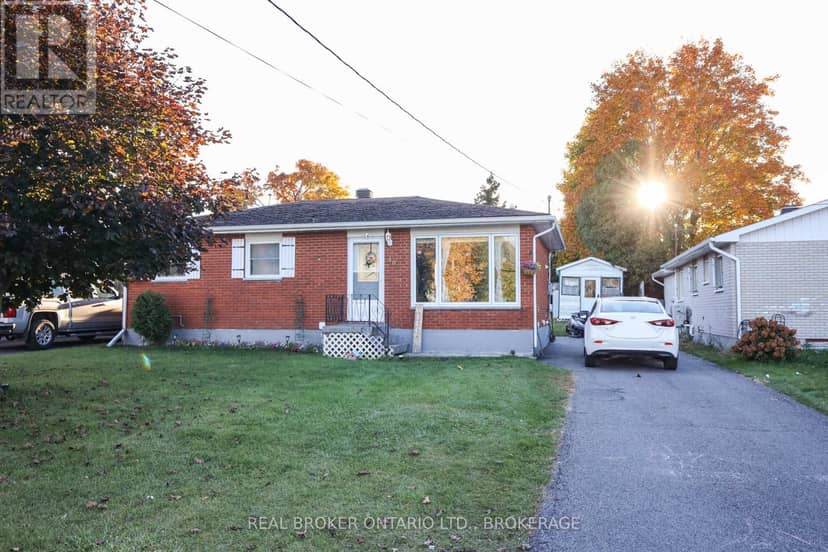 406 Dominion Street S, North Glengarry, photo 3