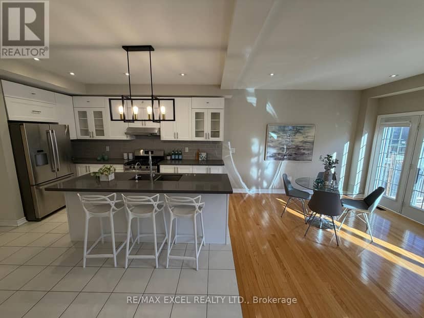 15 Zeng Cheng Drive, Markham, photo 4
