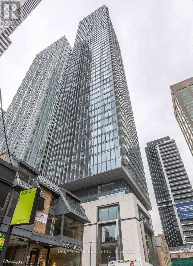 2002 - 8 Cumberland Street, Toronto