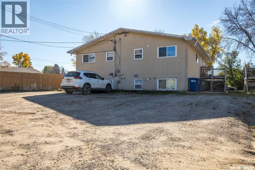 580 26th STREET E, Prince Albert, photo 2