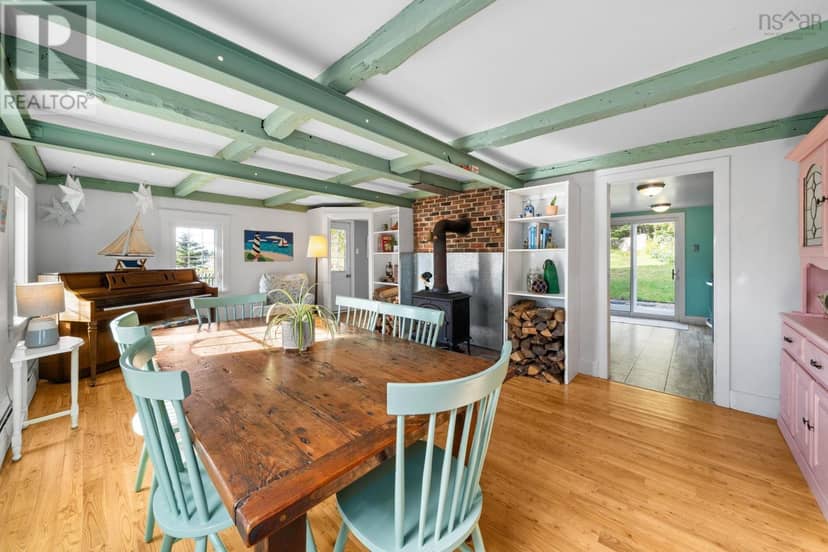 10449 Peggys Cove Road, Glen Margaret, photo 7