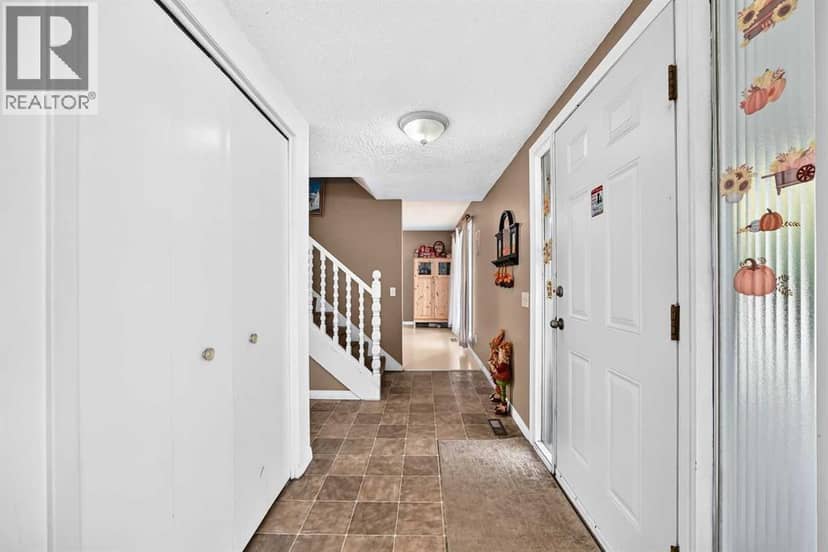 102 4 Avenue SE, High River, photo 6