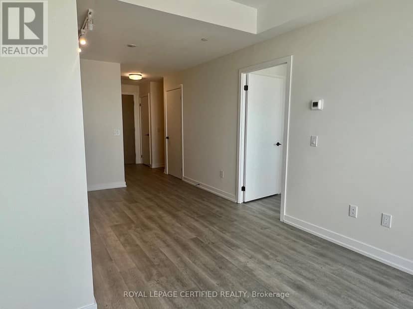 522 - 2300 St. Clair Avenue W, Toronto, photo 7