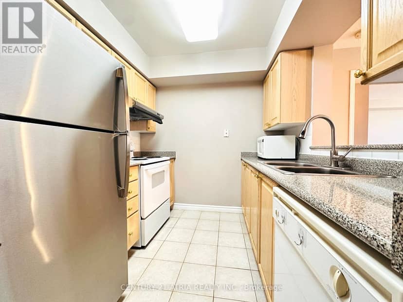 211 - 3088 Kennedy Road, Toronto, photo 2