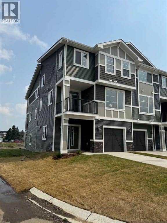4 Waterford Glen, Chestermere, photo 2