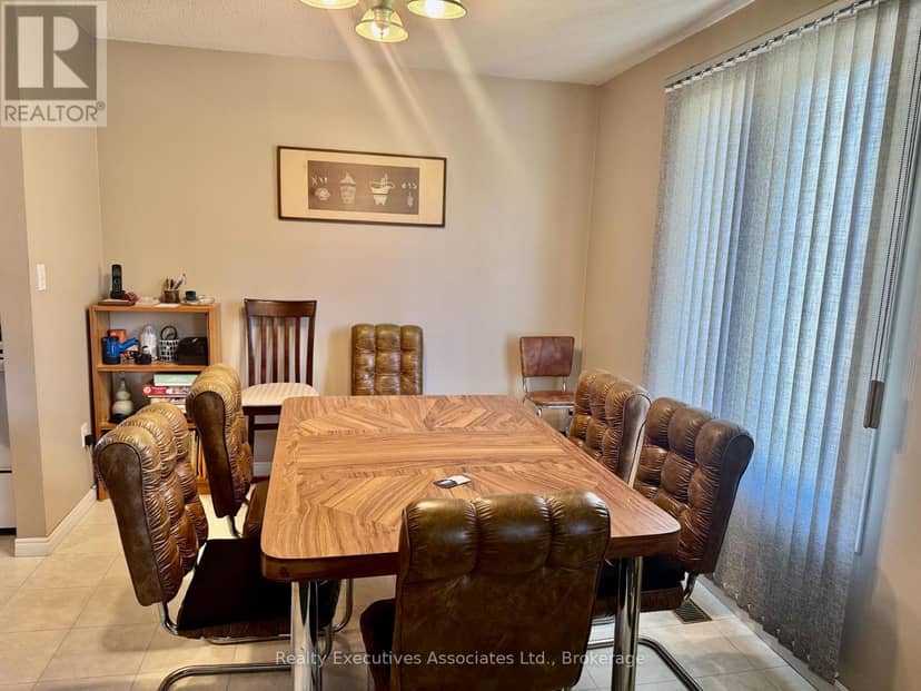 34 Gillin Road, Brantford, photo 6