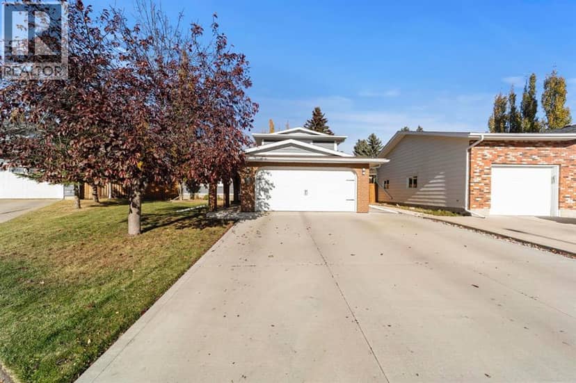 6310 43A Avenue Close, Camrose, photo 3