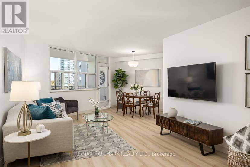 804 - 980 Broadview Avenue, Toronto