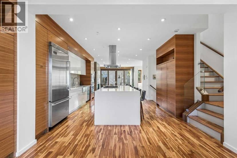 2333 3 Avenue NW, Calgary, photo 5