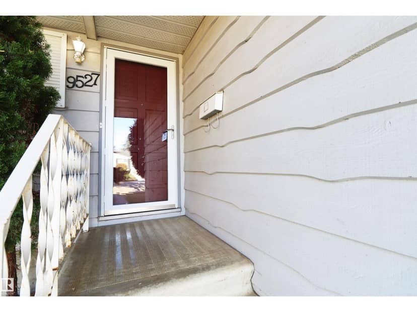 9527 151 AV NW, Edmonton, photo 2
