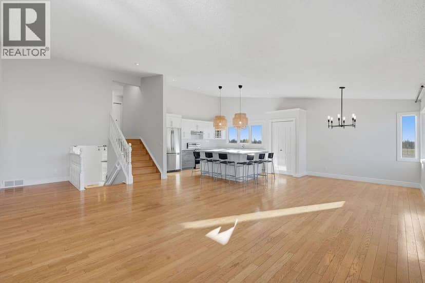 88 Woodfield Drive SW, Calgary, photo 5