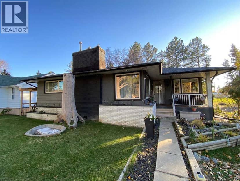 535 2A Avenue W, Brooks